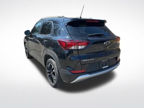 Used 2023 Chevrolet TrailBlazer LT w/ Convenience Package image 3