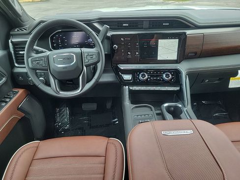 New 2026 GMC Sierra 2500 Denali Ultimate w/ Max Trailering Package image 15