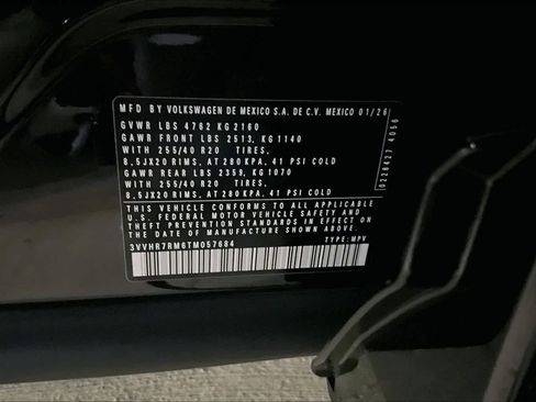 New 2026 Volkswagen Tiguan SE R-Line FWD image 22