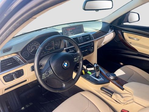 Used 2018 BMW 320i 320i image 9