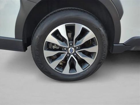 Used 2023 Subaru Outback Limited image 28