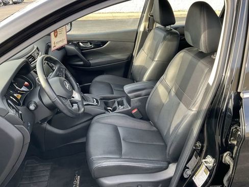 Certified 2022 Nissan Rogue Sport SL image 12