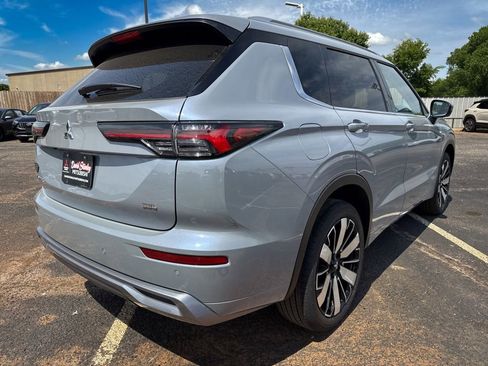 New 2026 Mitsubishi Outlander SEL FWD image 4