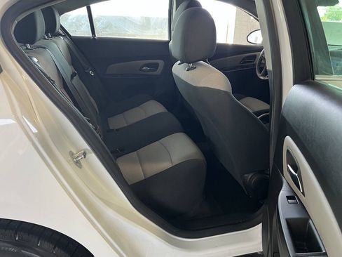 Used 2012 Chevrolet Cruze LS FWD image 15