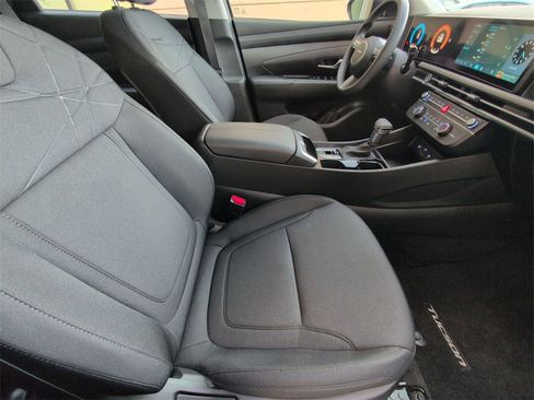 Certified 2026 Hyundai Tucson SE image 18