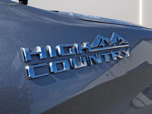 Used 2024 Chevrolet Silverado 1500 High Country w/ Technology Package image 13