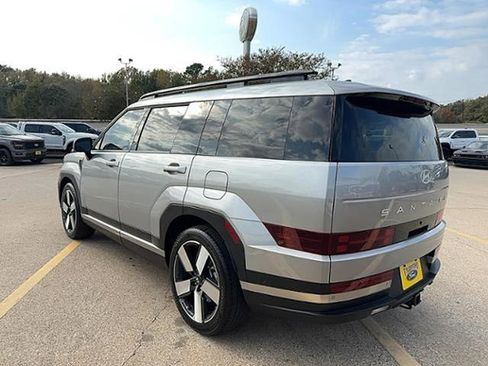Used 2025 Hyundai Santa Fe Limited image 6