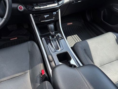 Used 2016 Honda Accord EX-L image 17