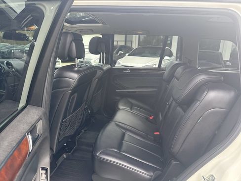 Used 2011 Mercedes-Benz GL 320 BlueTEC 4MATIC w/ Premium 2 Pkg image 34