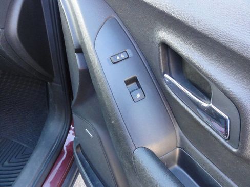 Used 2016 Chevrolet Trax LT AWD/4WD image 21