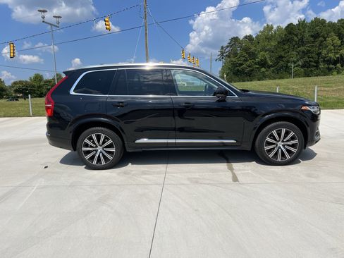 Used 2025 Volvo XC90 B6 Plus AWD/4WD image 9
