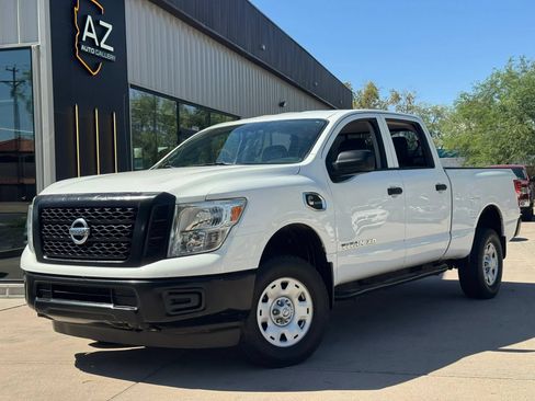 Used 2017 Nissan Titan S RWD image 1