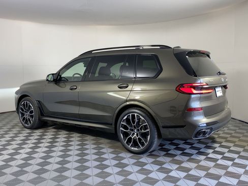 New 2026 BMW X7 M60i image 3