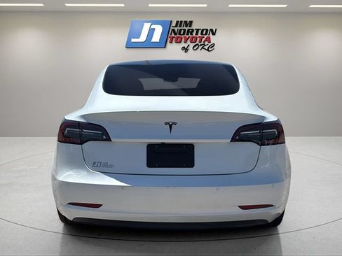 Used 2021 Tesla Model 3 Standard Range Plus RWD image 6