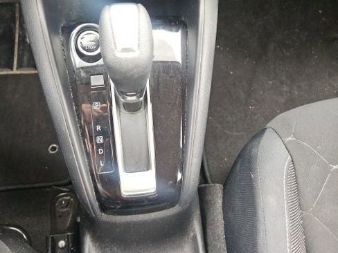 Used 2020 Nissan Kicks S FWD image 40