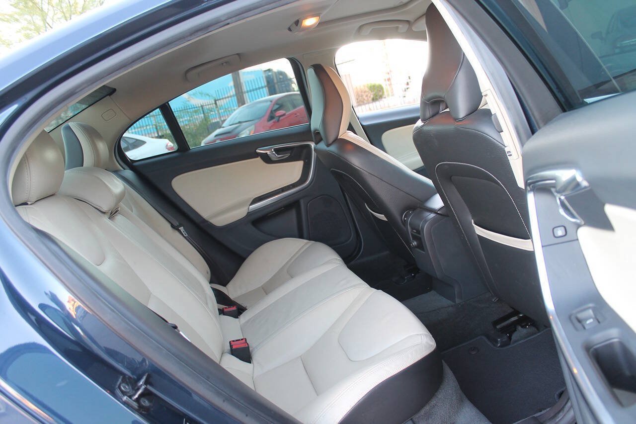 Used 2012 Volvo S60 T5 w/ Climate Pkg FWD image 26