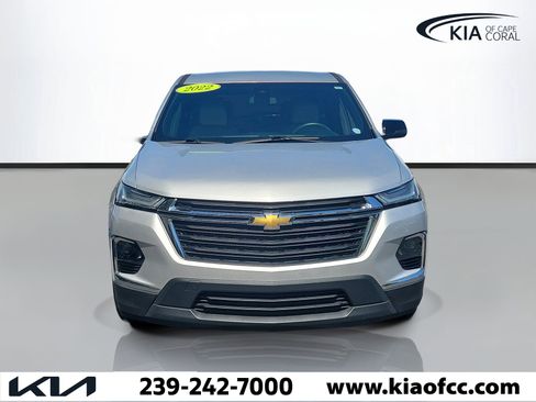 Used 2022 Chevrolet Traverse LS FWD image 2