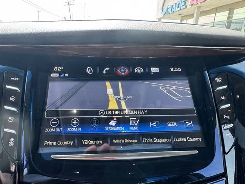 Used 2017 Cadillac Escalade ESV Luxury AWD/4WD image 23