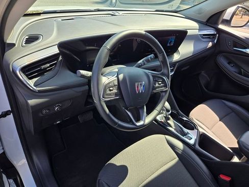 Used 2025 Buick Encore GX Preferred FWD image 8