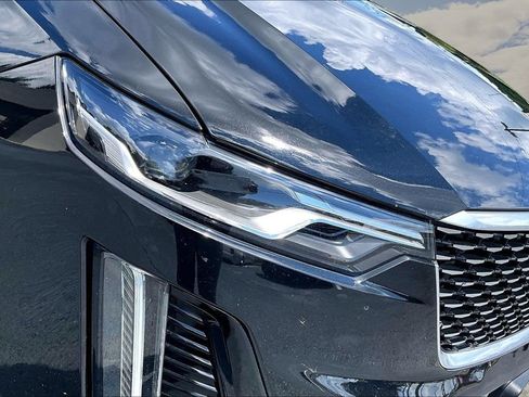 Used 2021 Cadillac XT6 Premium Luxury AWD/4WD image 32