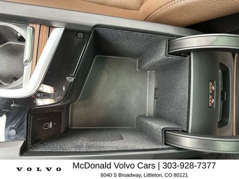 Used 2025 Volvo V60 B5 Cross Country Plus AWD/4WD image 21