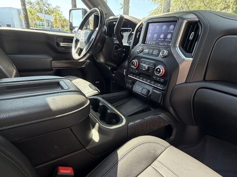 Used 2022 GMC Sierra 3500 Denali AWD/4WD image 47