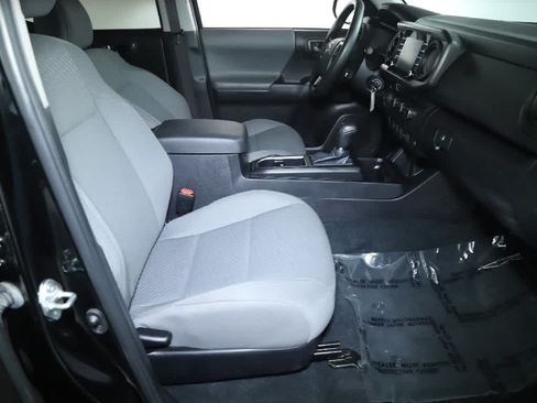 Certified 2023 Toyota Tacoma SR AWD/4WD image 32