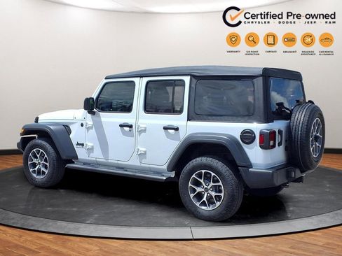 Used 2025 Jeep Wrangler Unlimited Sport AWD/4WD image 3