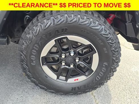 Used 2018 Jeep Wrangler Unlimited Rubicon w/ Cold Weather Group AWD/4WD image 33