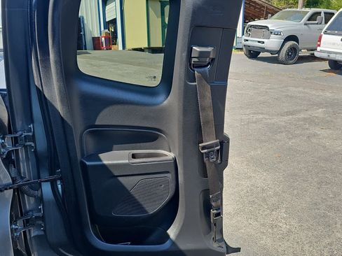 Used 2022 Chevrolet Colorado LT w/ Fleet Safety Package image 29