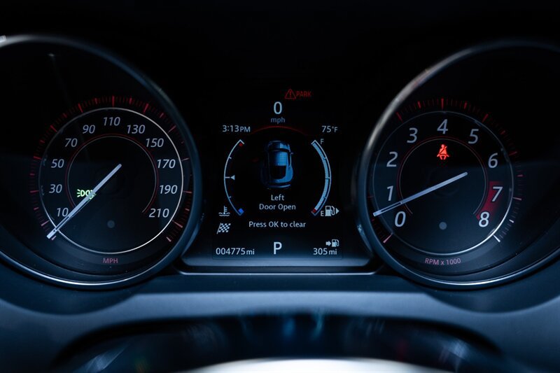 Used 2018 Jaguar F-TYPE SVR AWD/4WD image 17