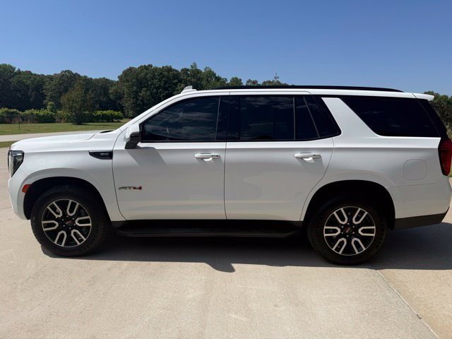 Used 2021 GMC Yukon AT4 AWD/4WD image 2