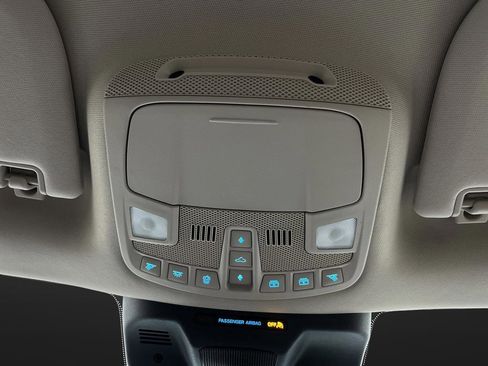 Used 2024 Ford Expedition XLT image 28