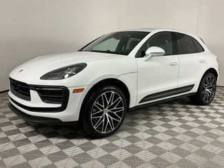 Used 2022 Porsche Macan AWD/4WD video 1