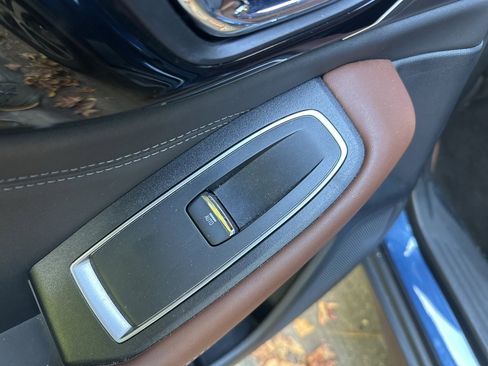 Used 2022 Subaru Outback Touring XT image 47