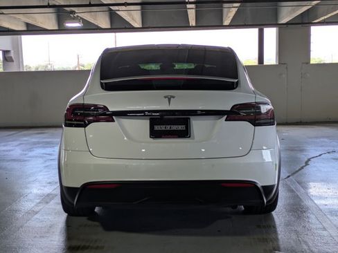 Used 2023 Tesla Model X AWD/4WD image 6