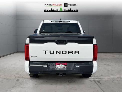 Used 2022 Toyota Tundra SR5 w/ Advanced Technology Package AWD/4WD image 4