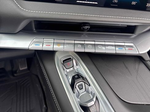 New 2026 Chevrolet Corvette Stingray Convertible w/ Z51 Performance Package image 20