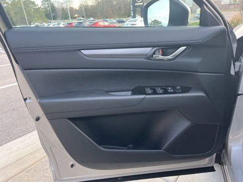 New 2025 MAZDA CX-5 AWD 2.5 S w/ Select Package image 6