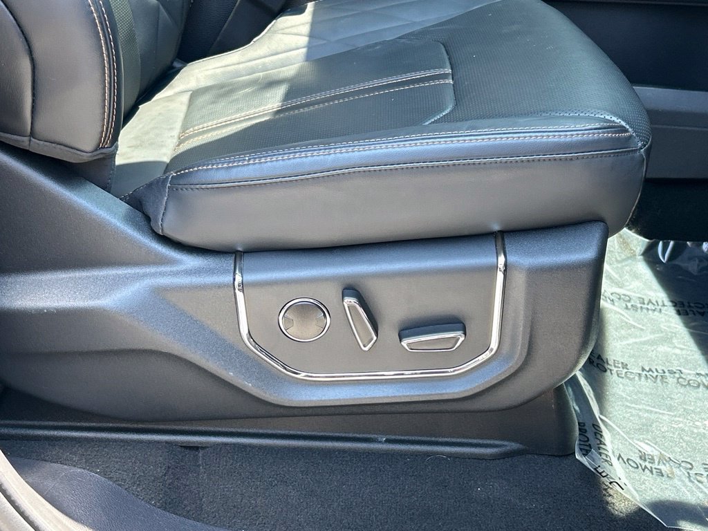 Used 2023 Ford Expedition Max Platinum AWD/4WD image 38