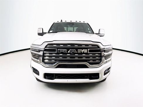 Used 2025 RAM 2500 Limited image 18