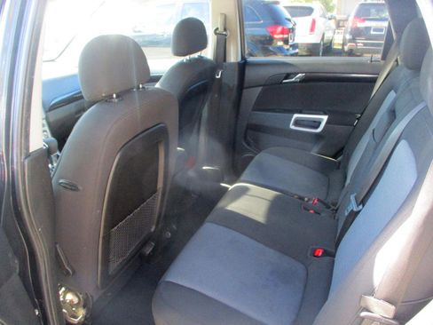 Used 2014 Chevrolet Captiva Sport LT FWD image 10