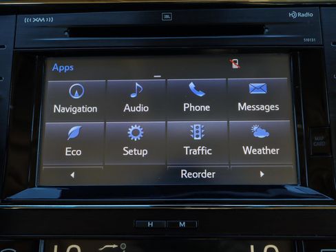 Used 2016 Toyota Avalon Limited image 10