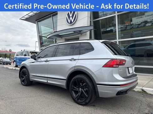 Certified 2023 Volkswagen Tiguan SE R-Line AWD/4WD image 6