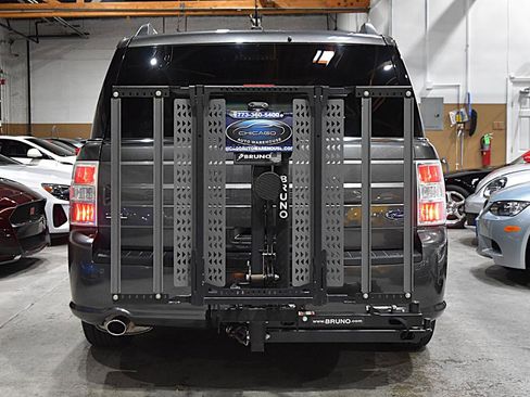 Used 2019 Ford Flex SEL w/ Class III Trailer Tow Package FWD image 5