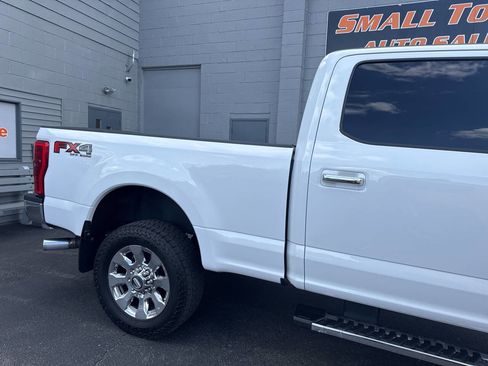 Used 2017 Ford F250 Lariat w/ Chrome Package AWD/4WD image 11
