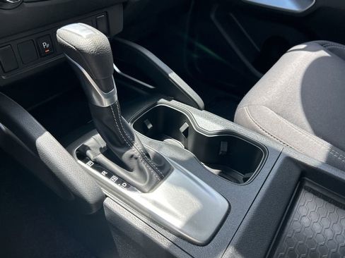Certified 2025 Nissan Frontier SV RWD image 39