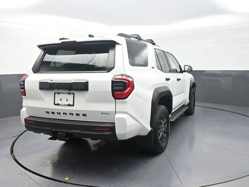 Used 2026 Toyota 4Runner SR5 AWD/4WD image 8