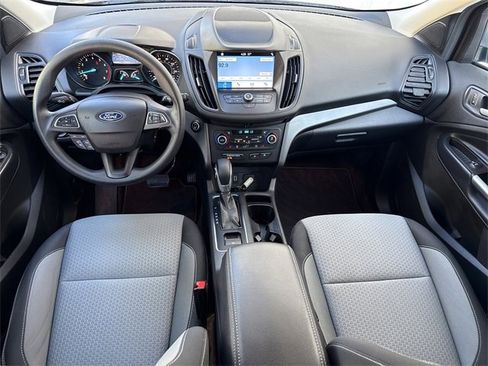 Used 2019 Ford Escape SE image 17