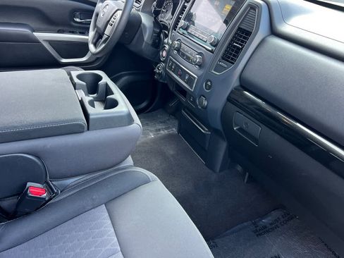 Used 2023 Nissan Titan SV image 16